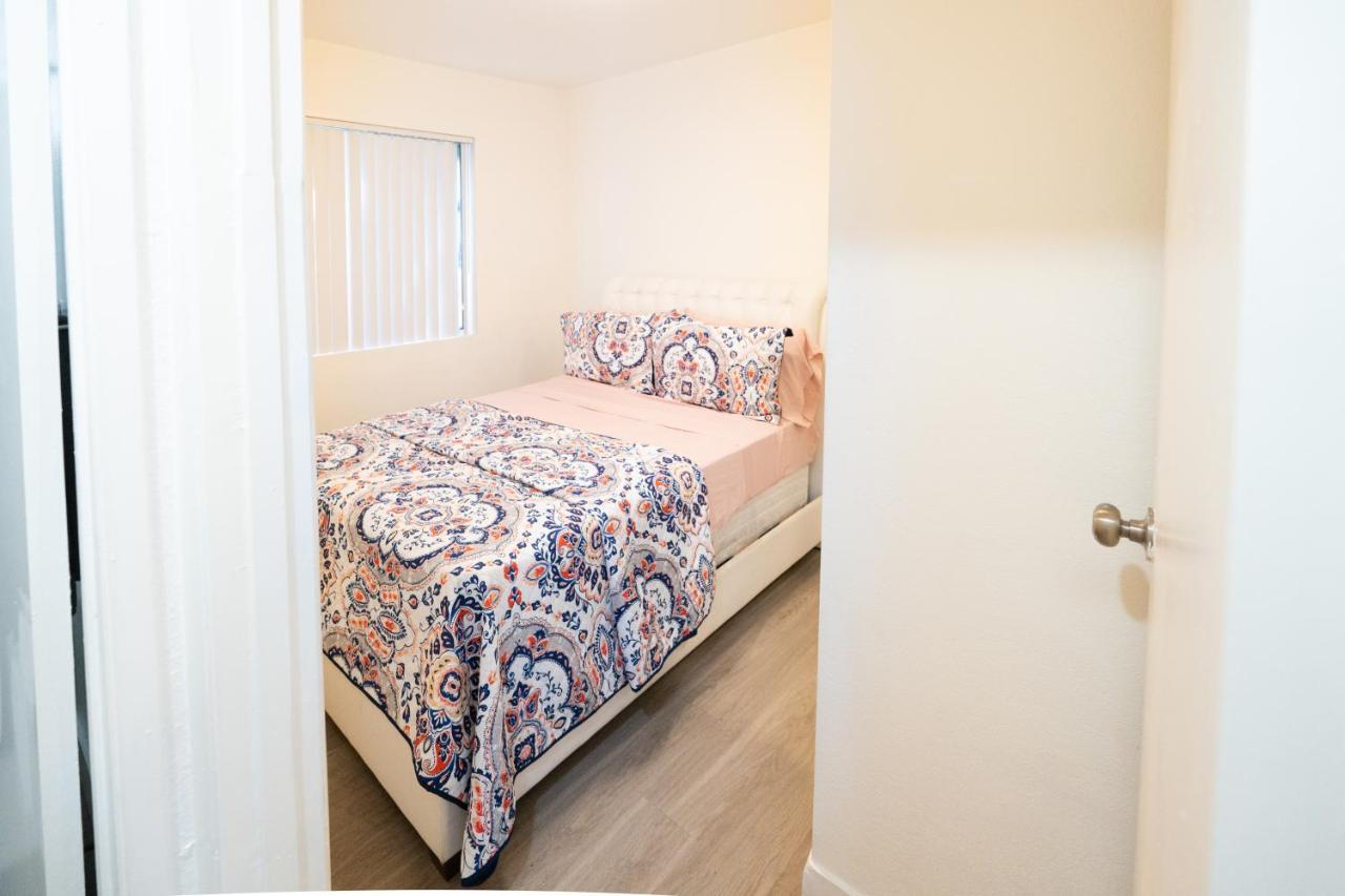Cozy Small 2 Bedroom In Koreatown/Hollywood Los Angeles Buitenkant foto